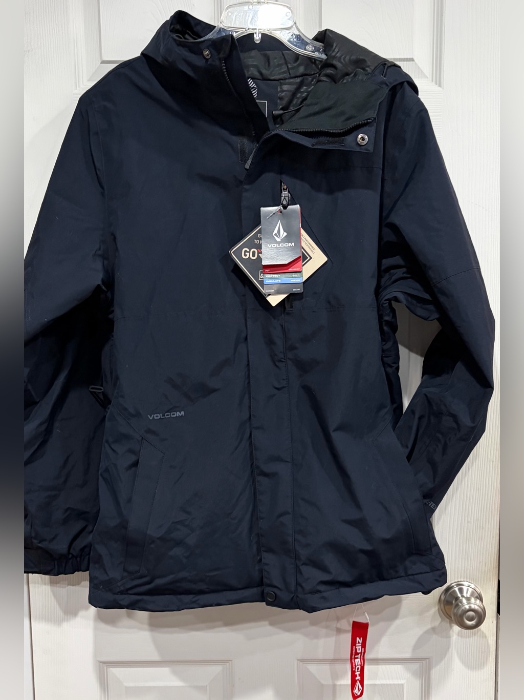 Volcom Men's Medium Insulated Gore-Tex Jacket Black Nwt Ski Snow Insulated Taped